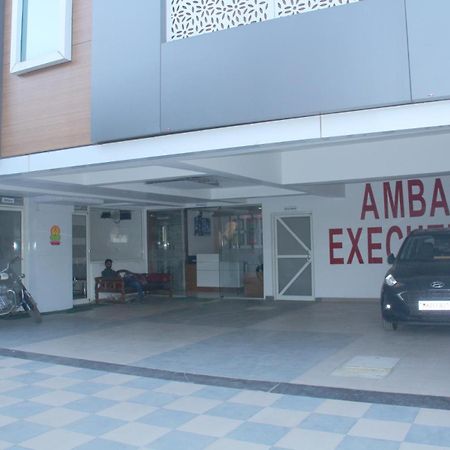 Hotel Ambai Executive Tuljapur Eksteriør bilde