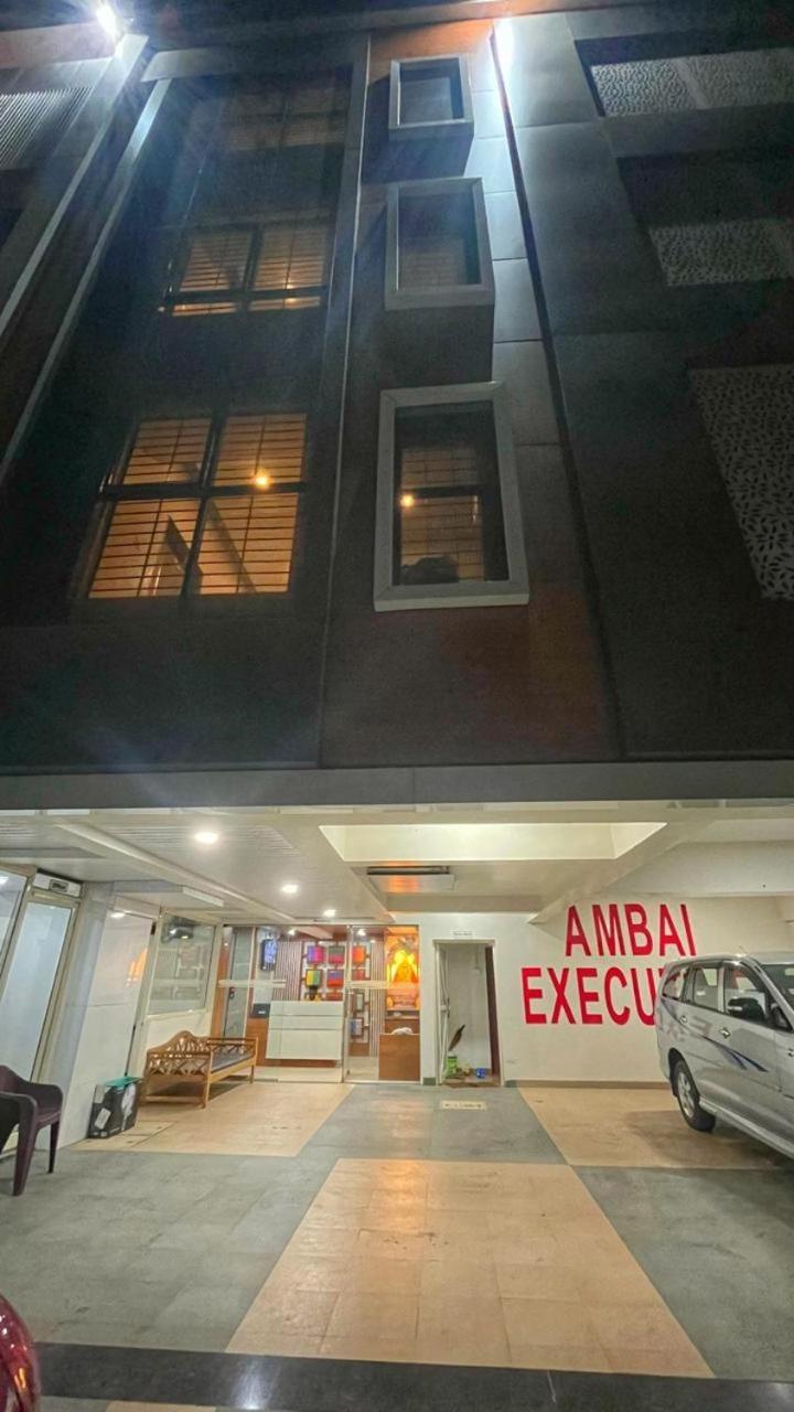 Hotel Ambai Executive Tuljapur Eksteriør bilde
